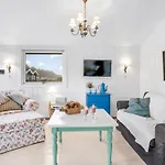 Sannie - 500m From The Sea By Interhome *