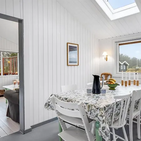 Holiday home Sannie - 500m From The Sea By Interhome Lokken