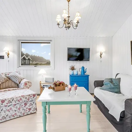 Sannie - 500m From The Sea By Interhome *